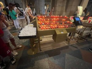 Visitors can light these candles for 2 or 10 euros inside La Basilique du Sacré-Cœur de Montmartre